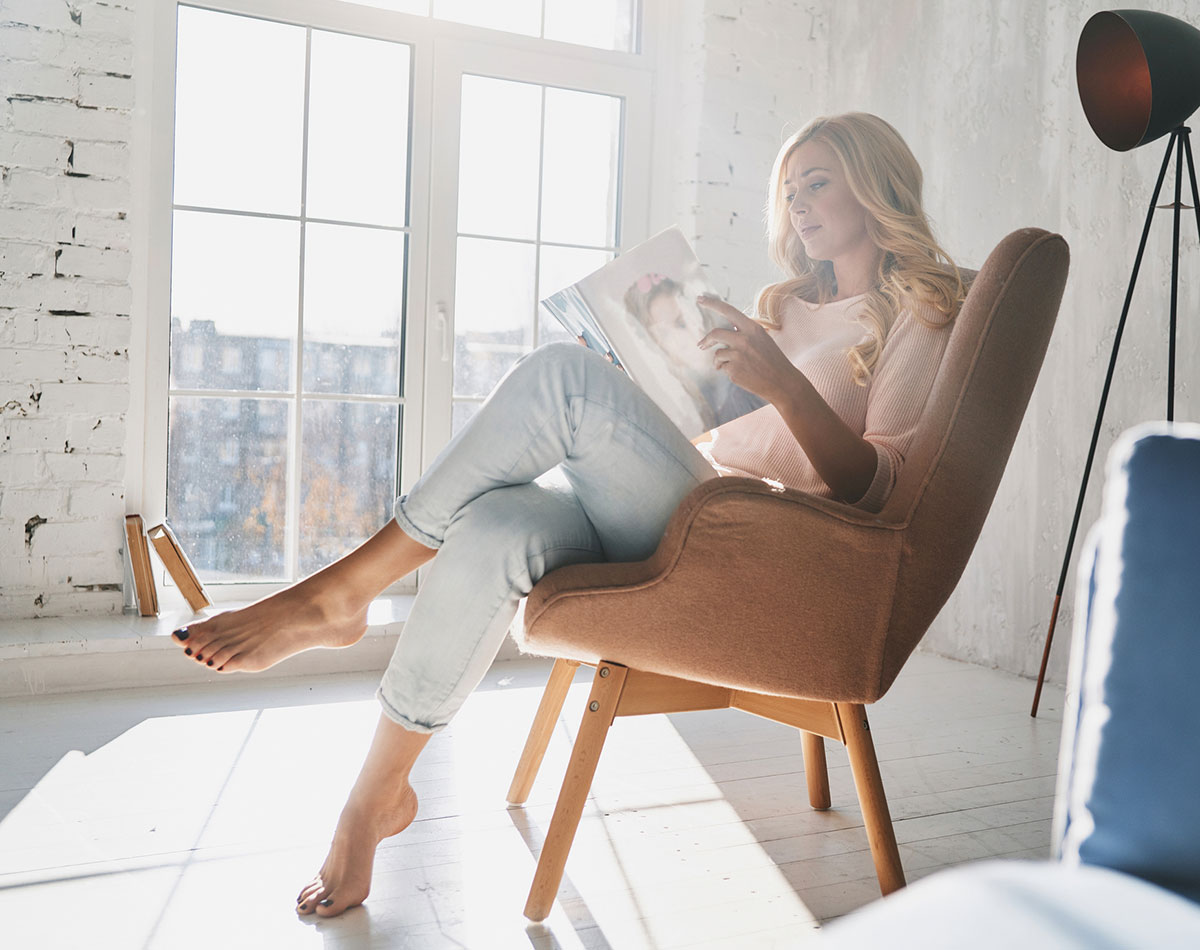 MOINS C’EST PLUS : LES AVANTAGES DU MINIMALISME MOINS C’EST PLUS : LES AVANTAGES DU MINIMALISME